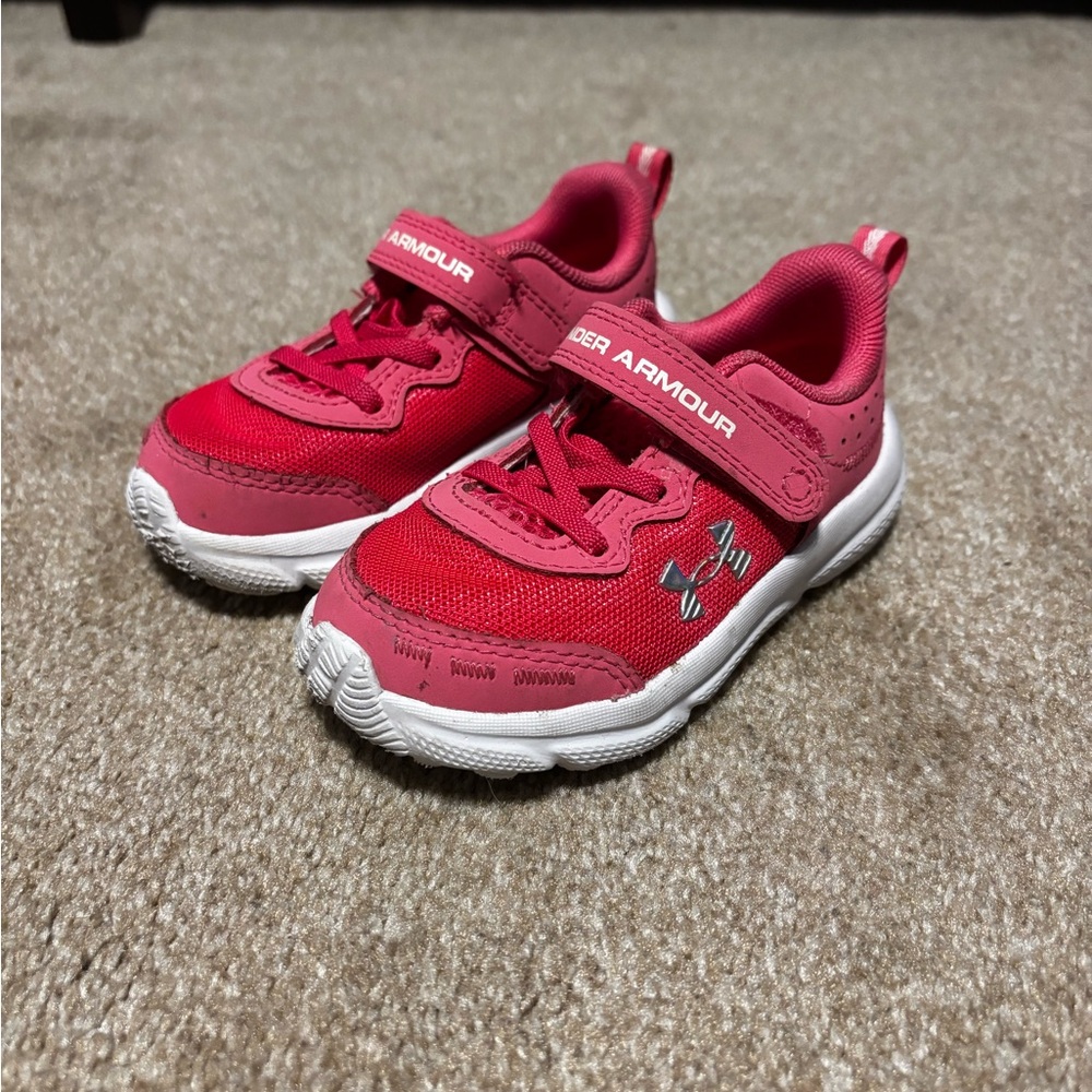 Under Armour Toddler Sneakers in Pink and White